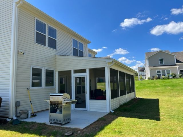 432sf maintenance free screened porch in High Point, NC