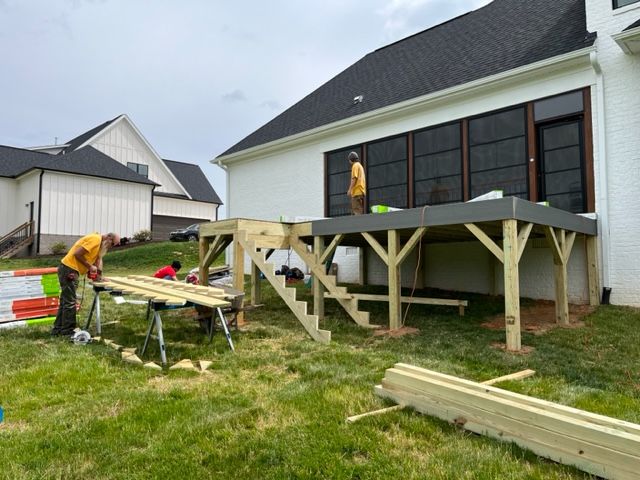Trex deck build in Oak Ridge