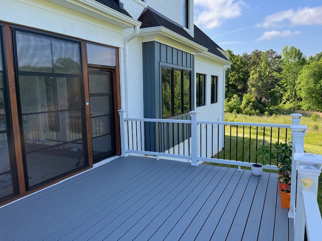 Trex deck build in Oak Ridge