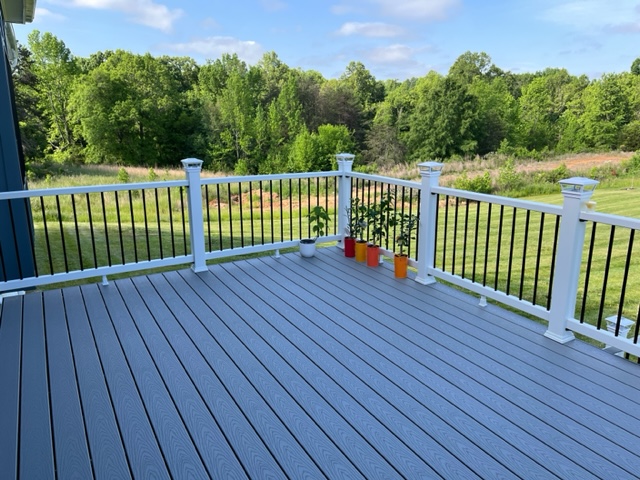 Trex deck build in Oak Ridge