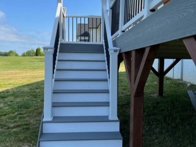Trex deck build in Oak Ridge