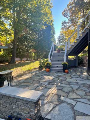 Stone Chic: The Beauty of Flagstone Patios